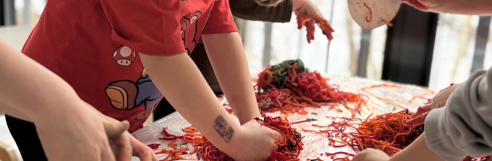 I tydzień ferii w grupie Pszczółek- sensoplastyka